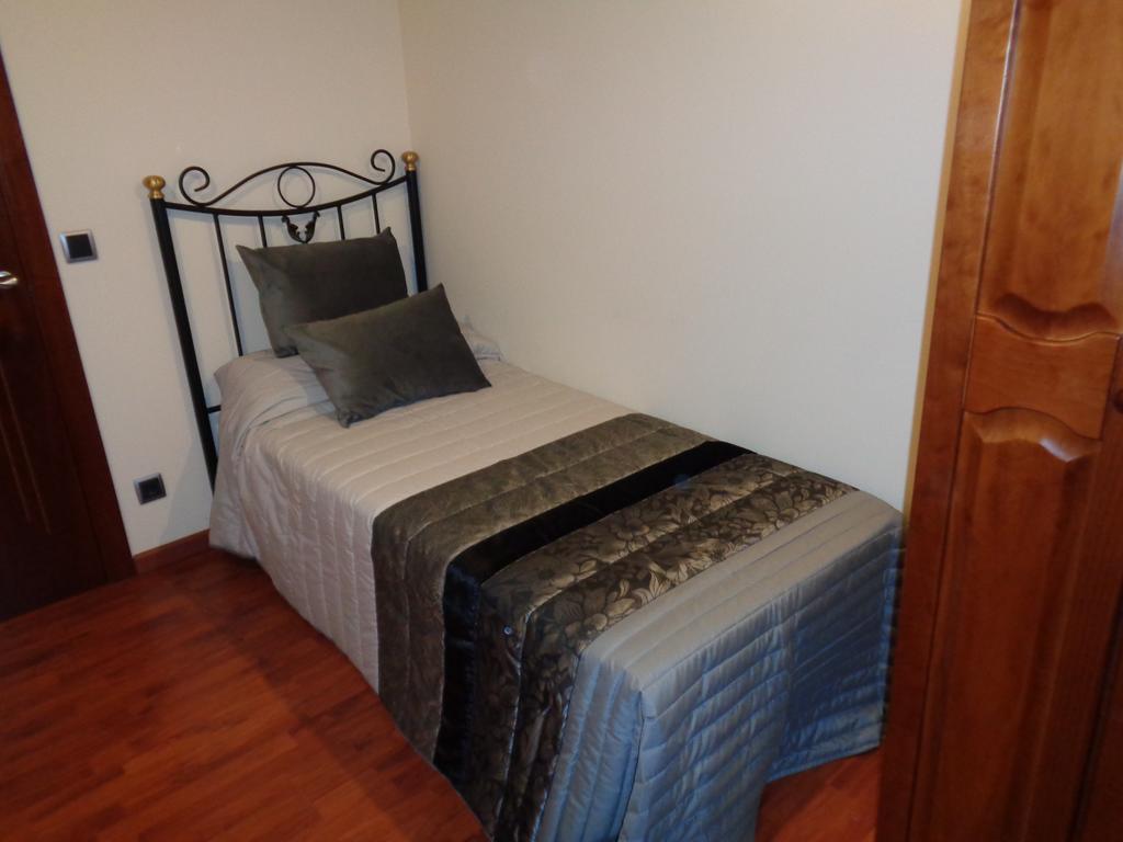 Apartamentos Turisticos Javier Луго Екстериор снимка