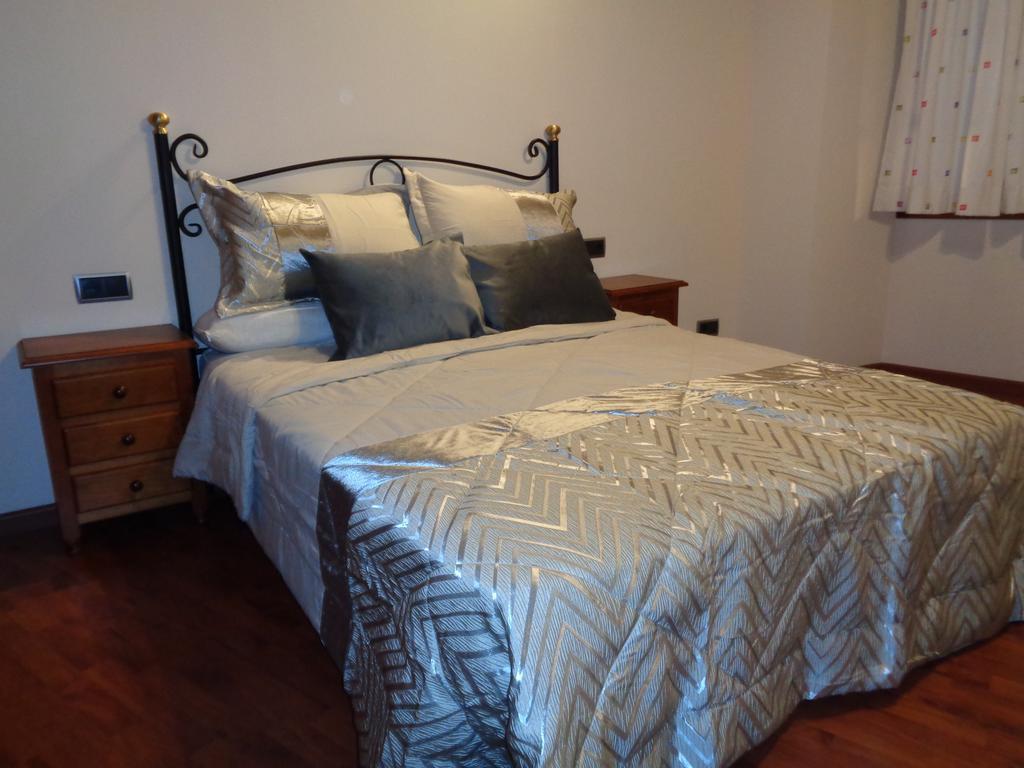 Apartamentos Turisticos Javier Луго Екстериор снимка