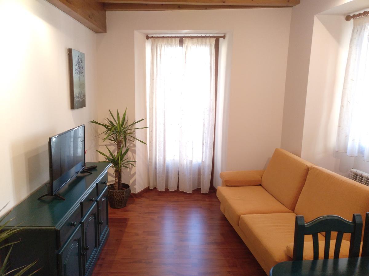 Apartamentos Turisticos Javier Луго Екстериор снимка